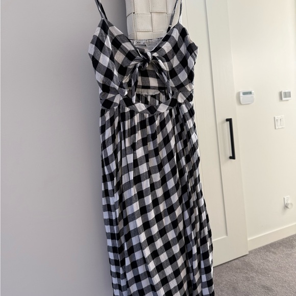 Dex Black and White Plaid Top - Picture 1 of 3